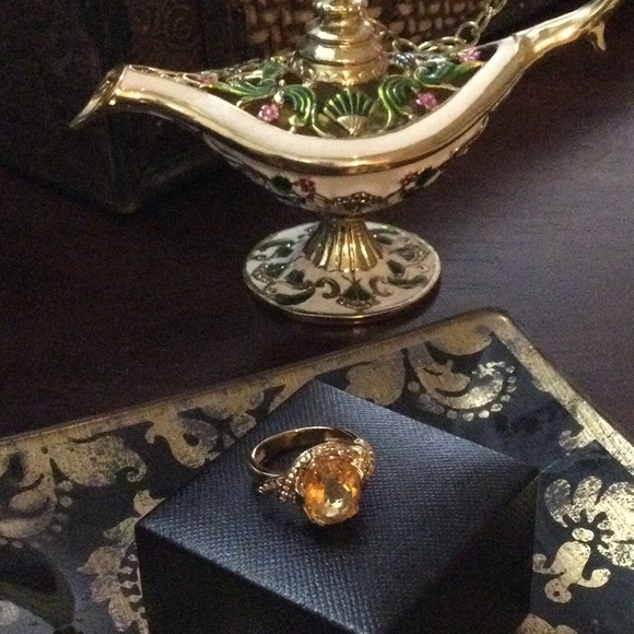 ❤️PRETTY❤️CITRINE & YELLOW GOLD RING - Picture 5 of 9